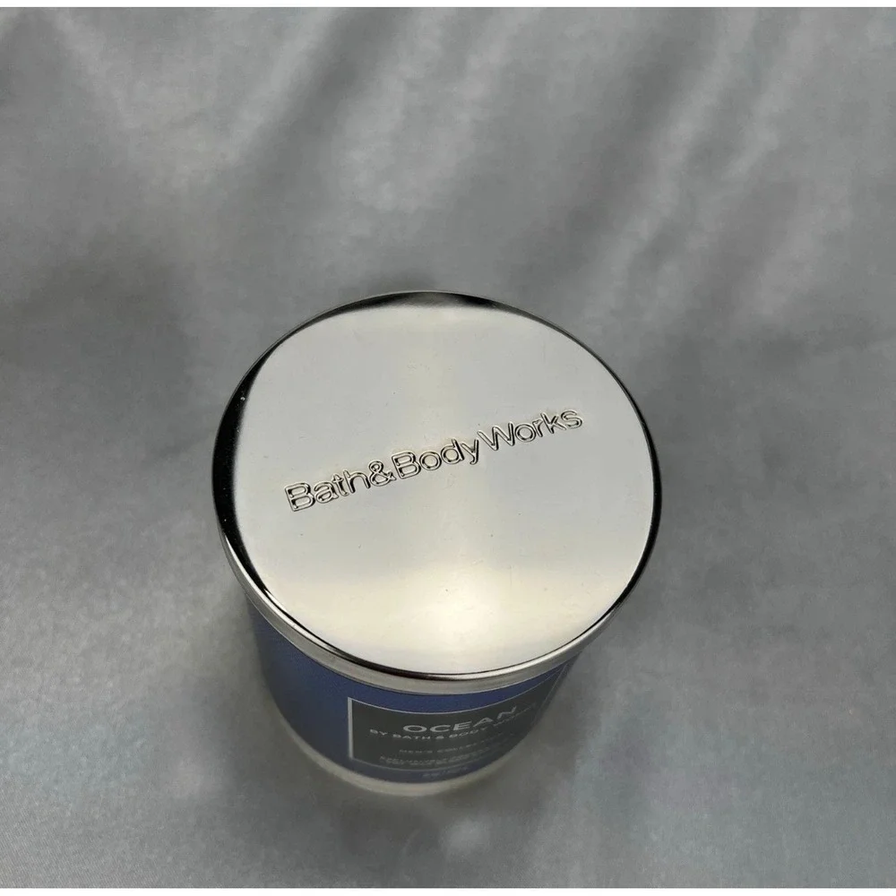 Bath & Body Works Ocean Mens Collection 8oz Soy Wax Blend Single Wick Candle